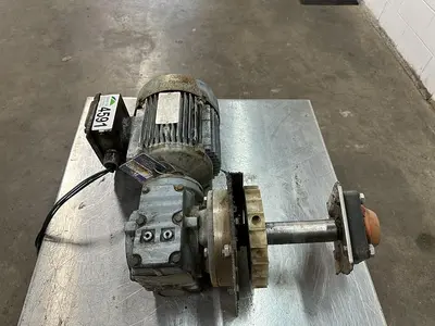 USED SEW-EURODRIVE SAF47DT90S4