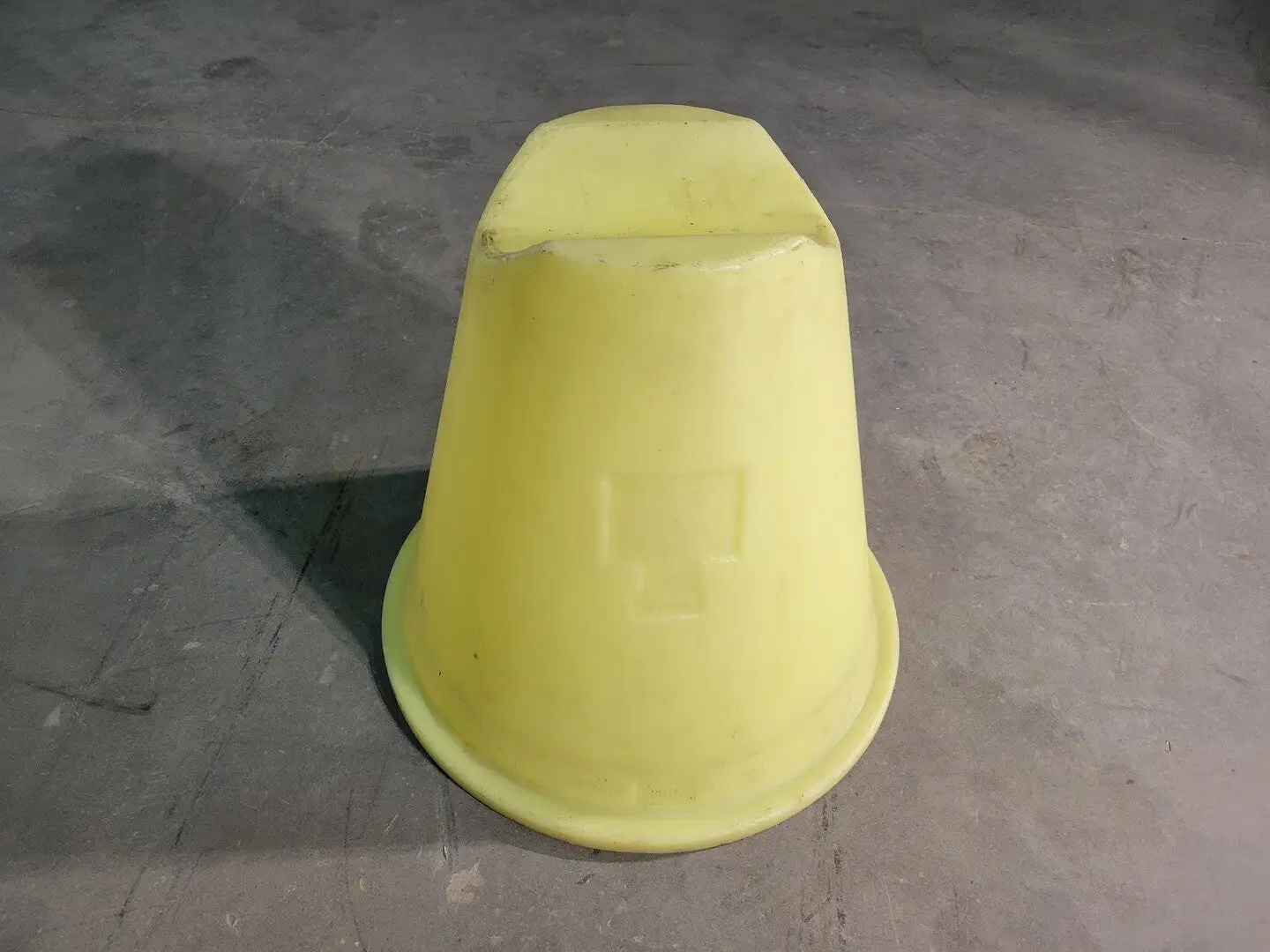 Pipe Stand, Load 900 kg, Pipe 2" to 8"