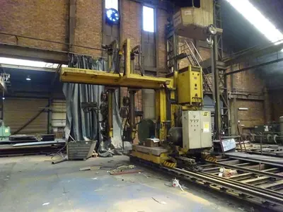USED ESAB WELDING CRANE FOR COMPOSITE BEAMS