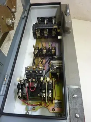 USED ALLEN BRADLEY 712-BJB2421 SER N