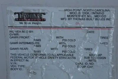 1996 INTERNATIONAL 3800 T444E BUS | Levy Recovery Group (4)