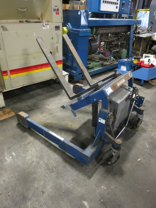 Used 2010 VESTIL TMS-20DC Electric Lifters Massachusetts US | Hunter Plastics #787984