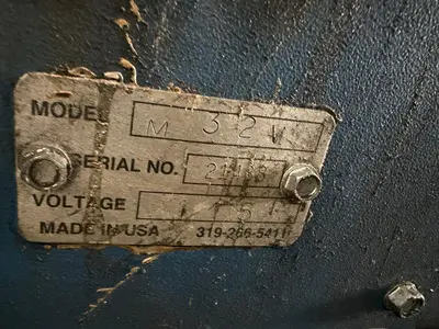 USED AIR-VAC M32V