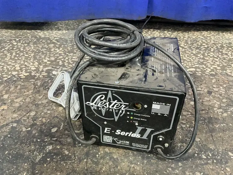 Used BATTERY CHARGER 2597004W Battery Chargers Ohio US | HGR 24 #1280206