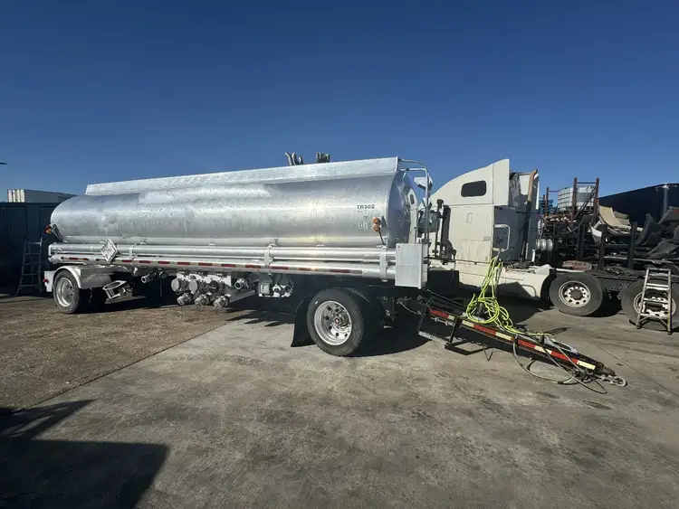 Used 2007 WELD-IT 406 AL PUP Tanker Trailers Texas US | MCO Truck & Equipment #1513801