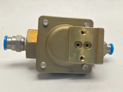 Used Festo Pneumatic Solenoid Valve 161725 Solenoid Valves Michigan US | Maverick Industrial Sales #1391750