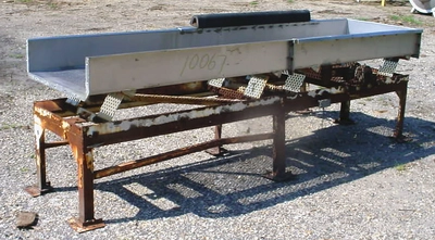 USED 30  X 10 X 8 VIBRATORY SHAKER BED 30 X 10 LINK BELT