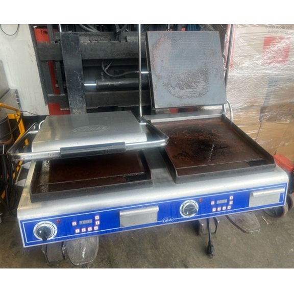 Used _UNKNOWN_ _UNKNOWN_ Grills & Griddles Washington US | Epic Foodwares #1557445