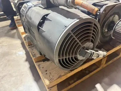Rexroth R911309450 Servo Induction Motor MAD130B-0100-SA-S0-BQ0-35-V1 #HP132