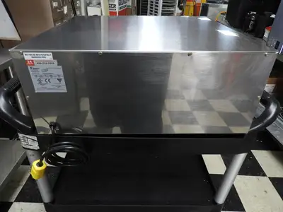 Used APW Wyott Used APW BW-31 Humidified Hot Dog Bun Warmer with (72) Bun Capacity, 120v Heating Cabinets Illinois US | Falcon Restaurant Supply #1376541