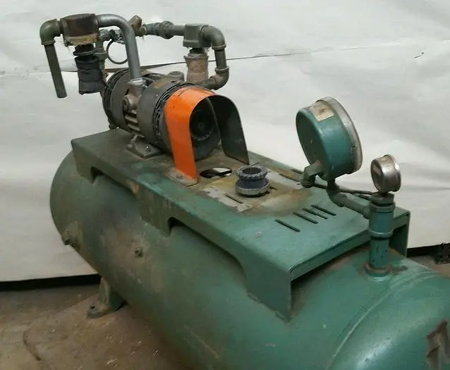 Used GAST VACPUMP Vacuum Pumps | Pleasant Street Machinery #926062