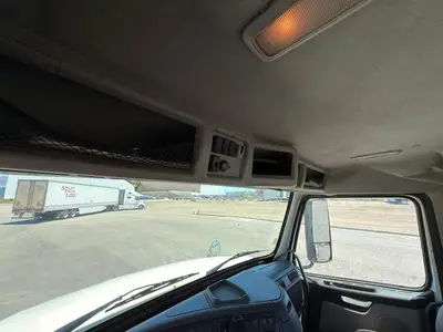 Used 2011 VOLVO VNL64T300 Conventional trucks California US | Ben Kaplan Equipment #1250886