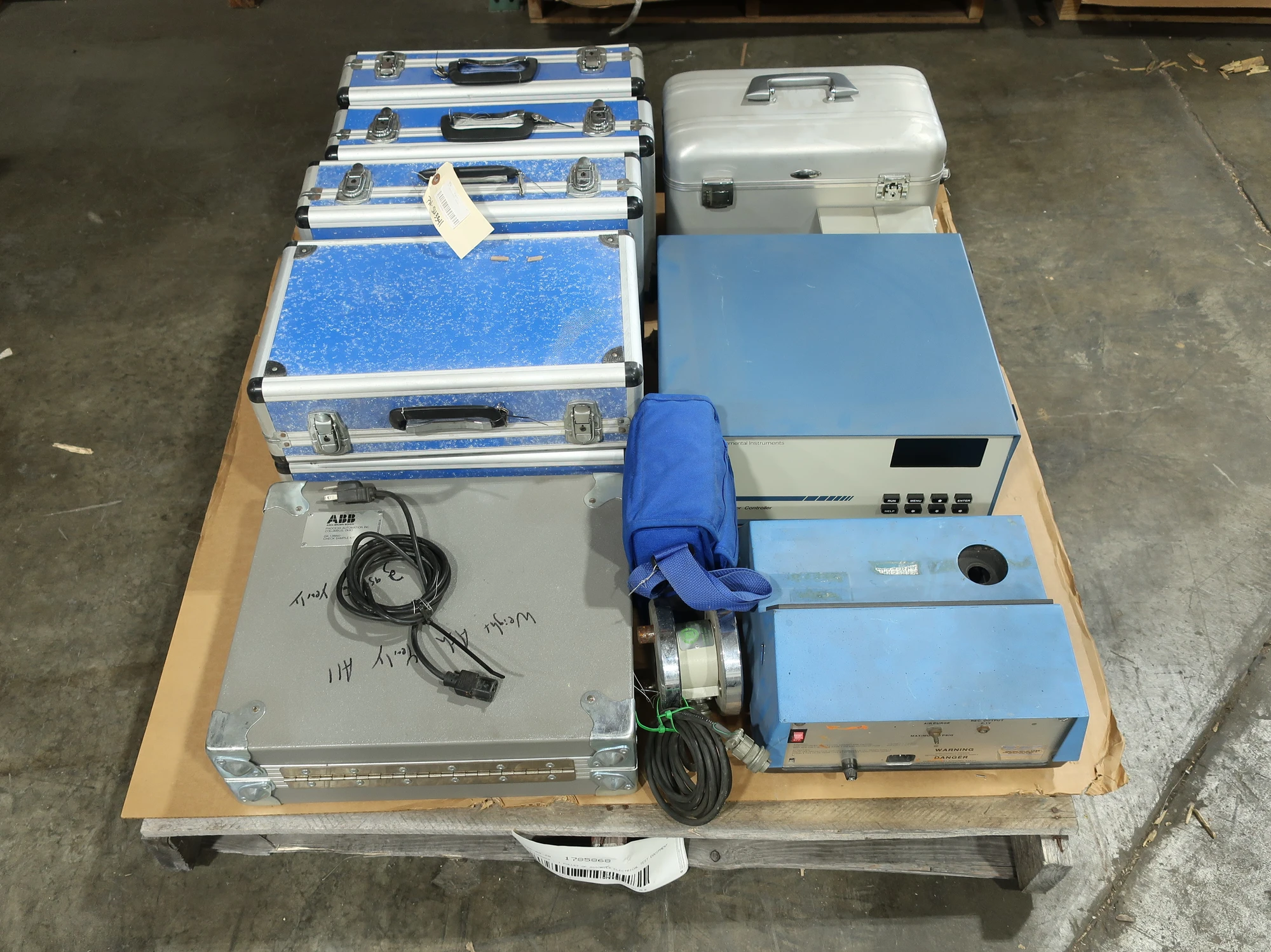 Used _UNKNOWN_ _UNKNOWN_ Miscellaneous Laboratory Equipment Ohio US | Aucto #1394620
