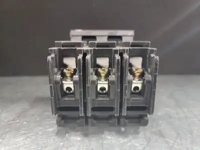 USED SIEMENS QP330