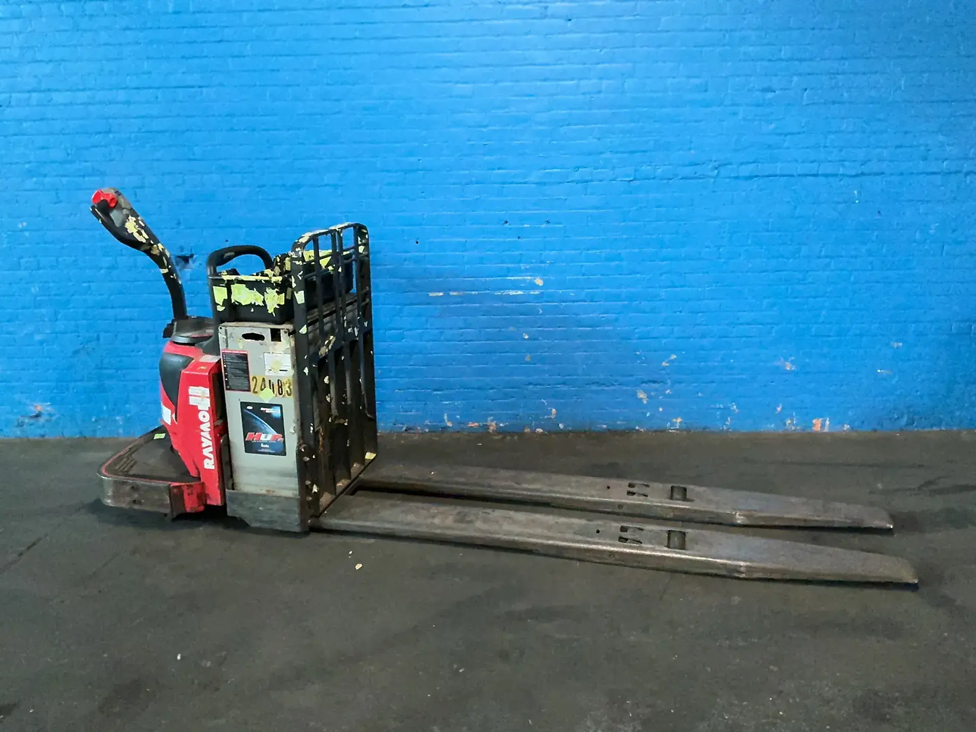 Used RAYMOND 8410 Pallet Jacks Ohio US | HGR 24 #1404877