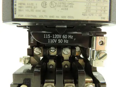 Allen Bradley 700-HB33Z24-4 Socket Relay 10/6.6A 120/240VAC Lot Of 11