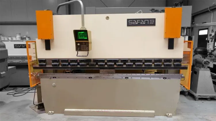 Used SAFAN DNCS 80 TON X 3100 MM CNC Press Brakes | Apt International N.V #373112