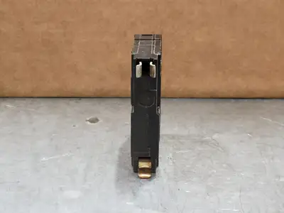 USED SQUARE D QO115