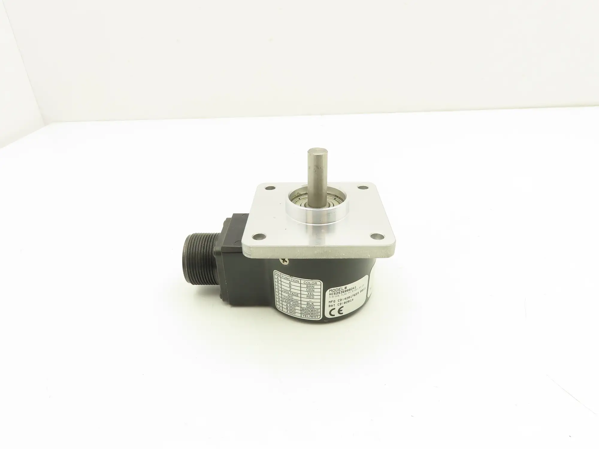 Dynapar HC52536000241 Rotary Incremental Encoder 3/8" Shaft Flange Mount HC25