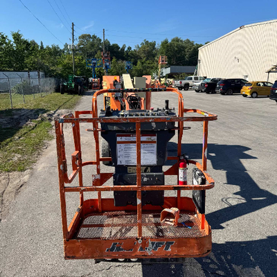 USED 2015 JLG E300AJP