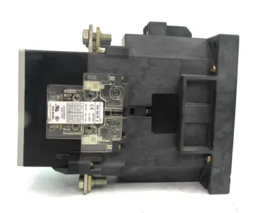 USED ALLEN BRADLEY 100-B110NZ*3