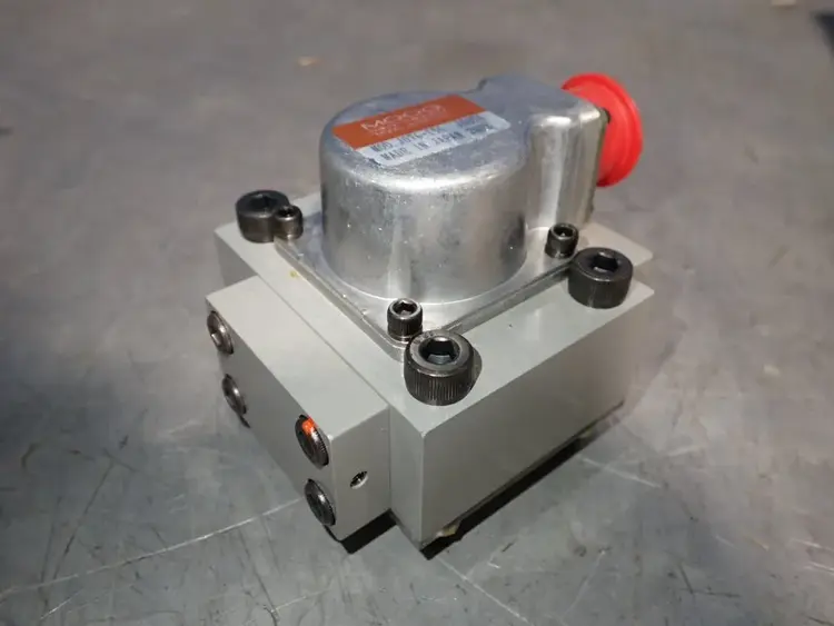 New | in-Stock MOOG J076150 Pumps Ohio US | HGR 24 #795255