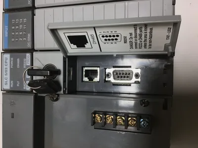 ALLEN BRADLEY PLC RACK W/ CPU AND POWER SUPPLY 1746-P2, 1747-L532