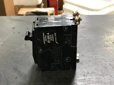 USED SQUARE D QOB215