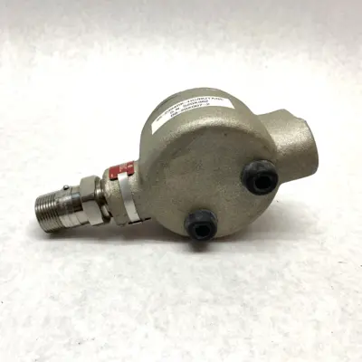 Used RKI Combustible Gas Transmitter XISH Series 61-1011RK Gas Analyzers / Detectors Michigan US | Maverick Industrial Sales #1396739