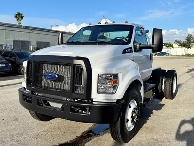 Used 2025 FORD F-750 Cab Chassis trucks Florida US | Truck and Van Outlet #1509240