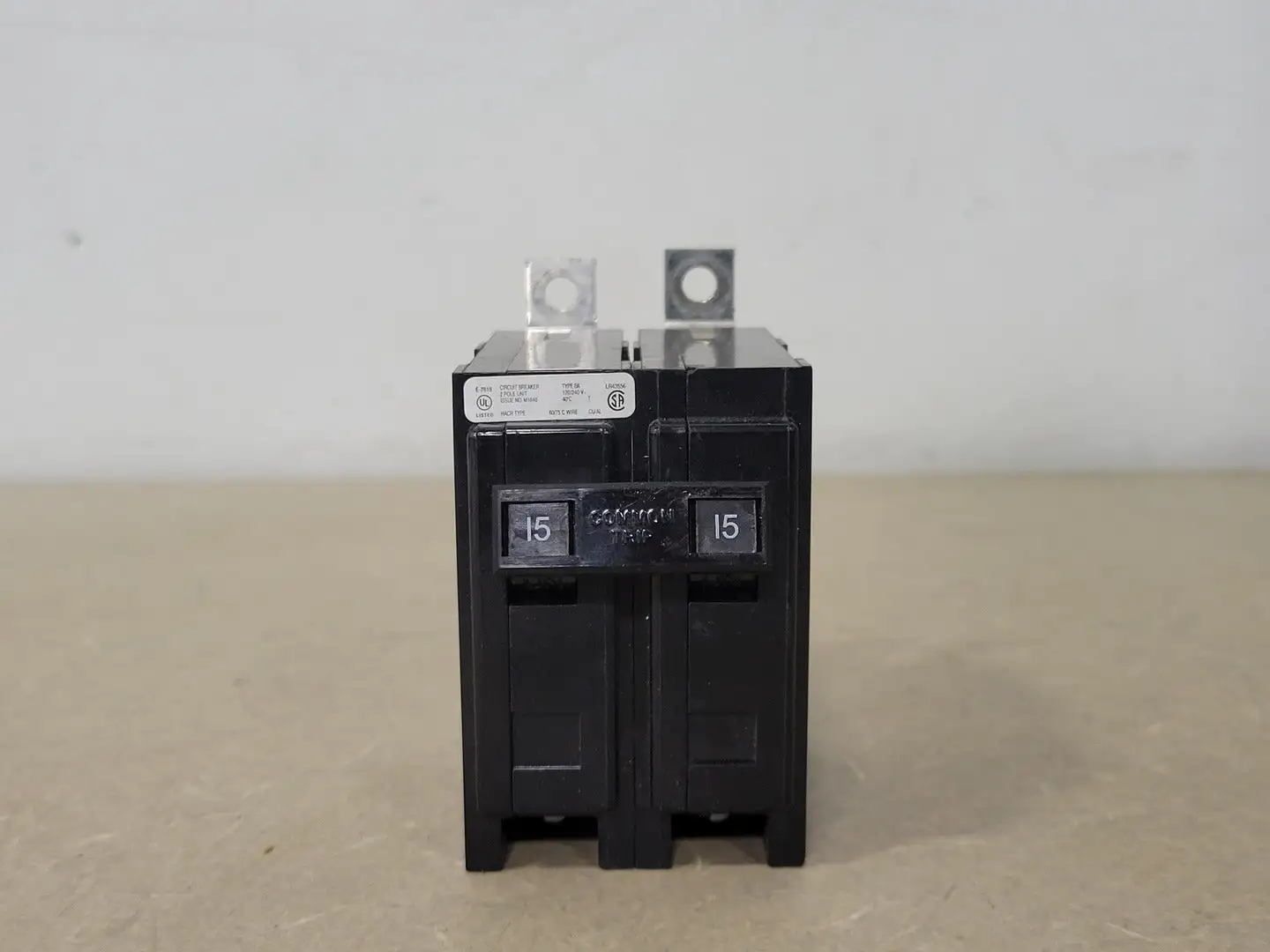 Used CUTLER-HAMMER BA215 Switchgears British Columbia CA | Lenmark #239410