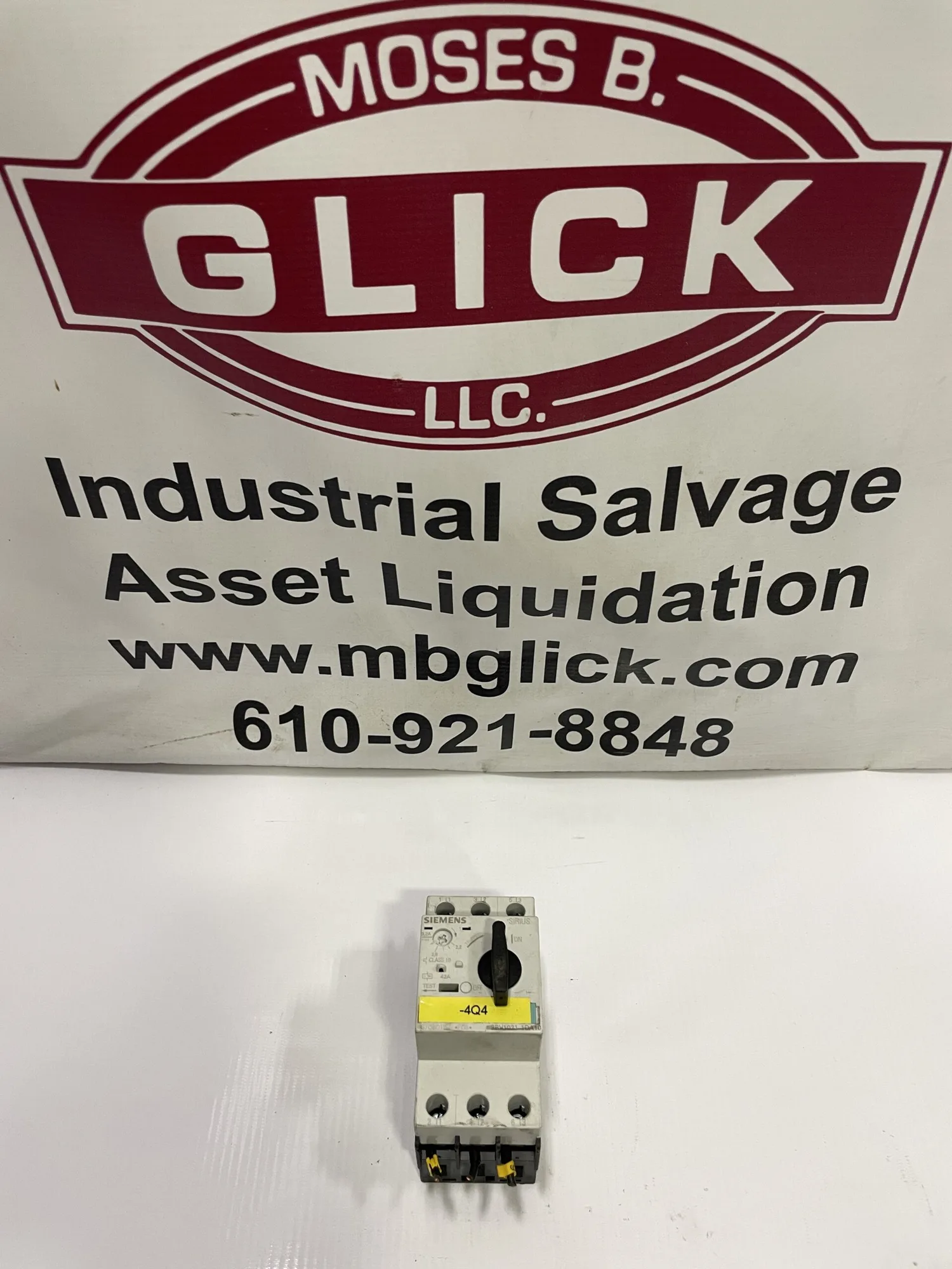 SIEMENS 3RV1021-1DA10 Motor Protection Circuit Breaker 2.2-3.2A 690VAC
