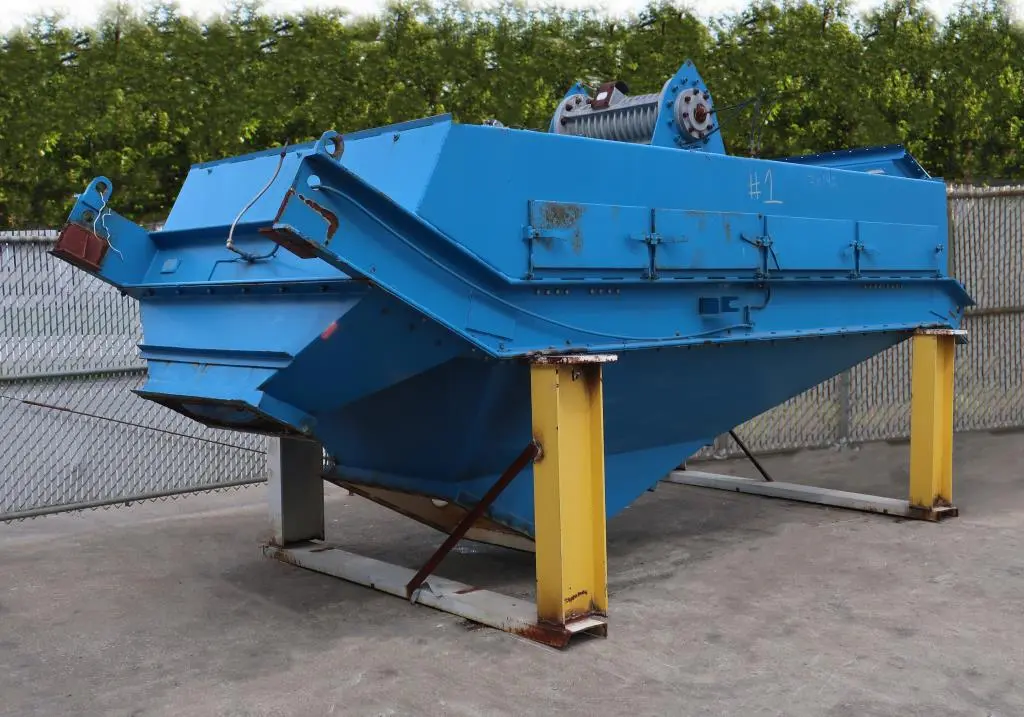 SPC8142  Screener and Sifter Derrick Mfg Corp. rectangular shaker screener, CS