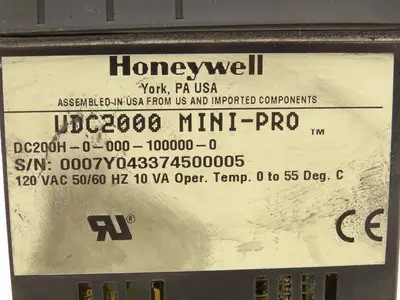 Honeywell UDC2000 Mini-Pro Temperature Controller 120VAC DC200H-0-000-1F000-0