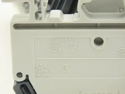 Legrand 390 86 Viking 3 Separable Fuse Block 6.3A 10AWG Lot of 45