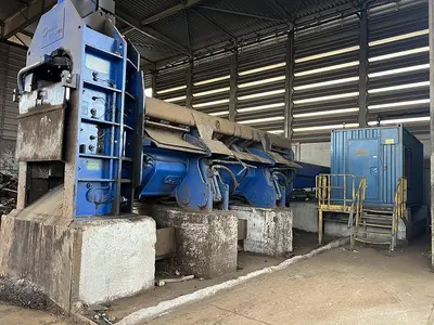 USED 2010 METSO LINDEMANN PRESS SHEAR LIS 616-8 FA 60-21-10