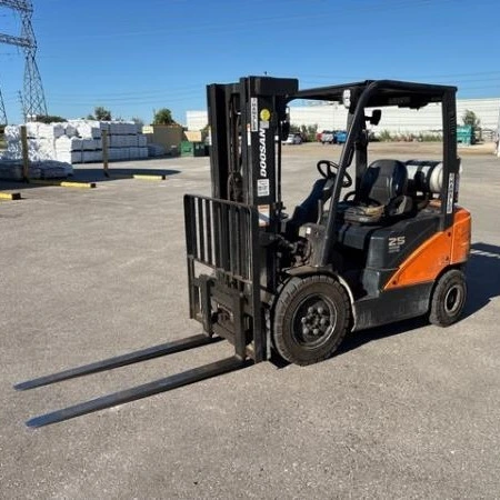 Used 2021 DOOSAN G25N-7 Internal Combustion Forklifts: Pneumatic Tire Ontario CA | Leavitt Machinery #1518510