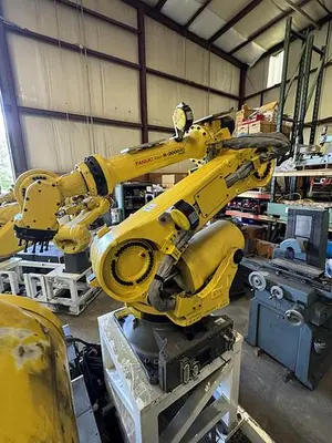 Used 2016 FANUC FANUC R-2000IC/210F Robots Michigan US | Aucto #1332189