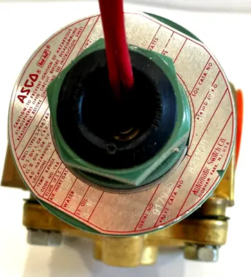 NEW ASCO 8211D8 SOLENOID VALVE 120/60 110/50