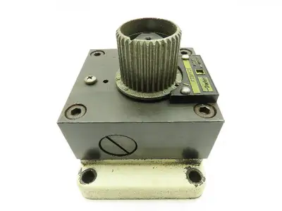 Parker FG3PKCG Hydraulic Flow Control Valve Base Mount 3/4 JIC
