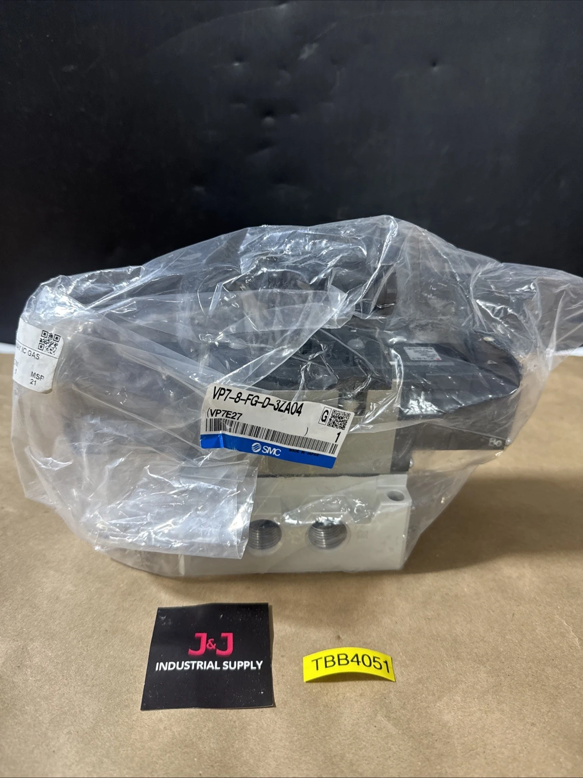 NEW SMC VP7-8-FG-D-3ZA04