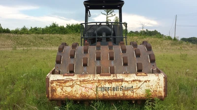 2002 Ingersoll-Rand SD105DX 84" Soil Compactor