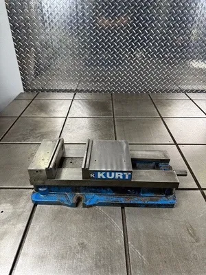 KURT D688 Tooling | GMT (1)