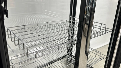 171-0352 4 Sided Glass Self Contained Freezer