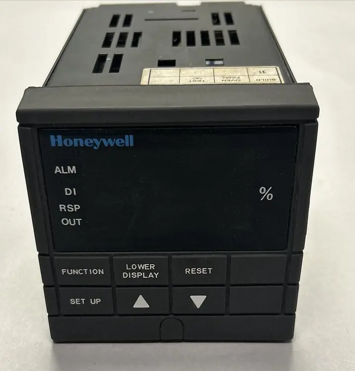 Used HONEYWELL DC330L-E0-000-10-000000-00-0 Industrial Controls | Surplus Asset Holdings #1218289
