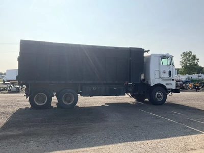 Used 2006 PETERBILT 362 Dump trucks Michigan US | Miedema Asset Management Group #1321340