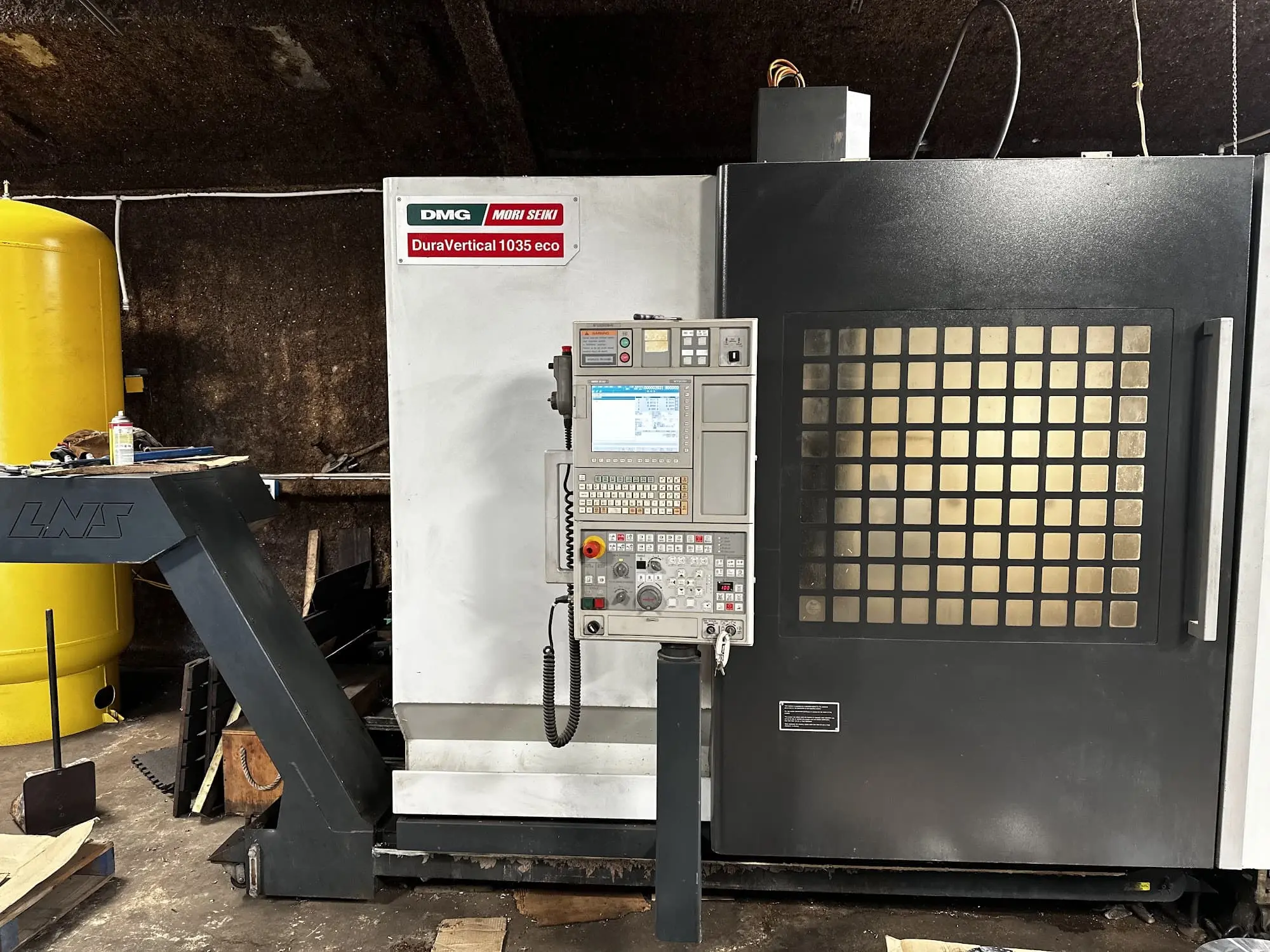 USED 2012 DMG MORI SEIKI DURA VERTICAL 1035 ECO VMC
