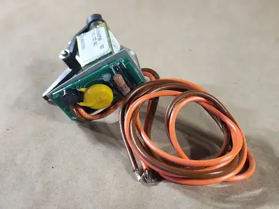 NEW EATON UVH4LP08K