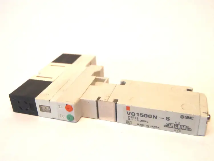 Used SMC SOLENOID VALVE 0.1-0.7MPA Solenoid Valves | Maverick Industrial Sales #1107911