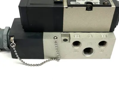 USED SMC MANIFOLD MOUNTED SOLENOID VALVE 5-PORT 0.1~1.0MPA SET PRESS
